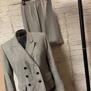 Jones New York Blazer and Skirt Suit Set 6